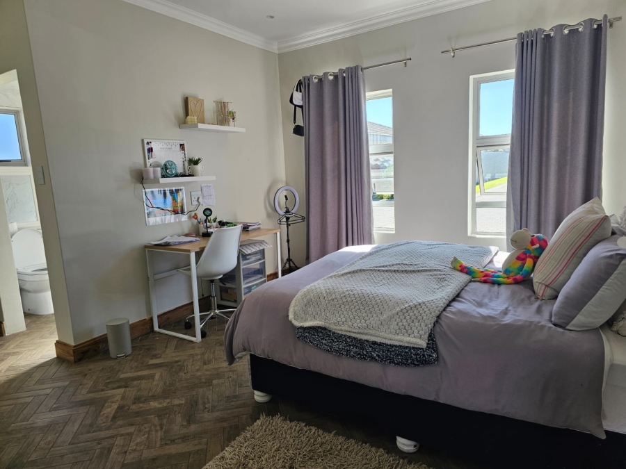 5 Bedroom Property for Sale in St Helena Free State